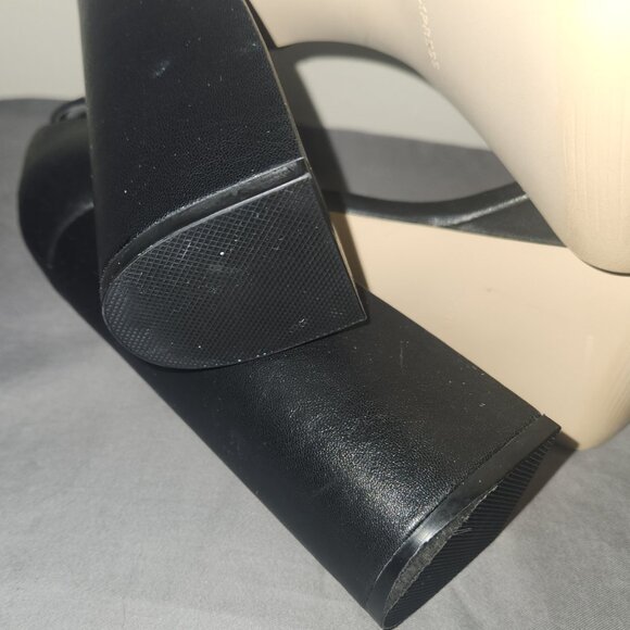 Express Ladies Black High Heels - Picture 9 of 10